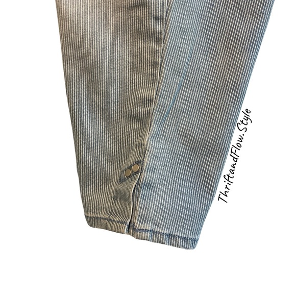 6Petite | CROPPED PANTS | GV | AVERY | DISTRESS STRIPS JEANS - Picture 5 of 8
